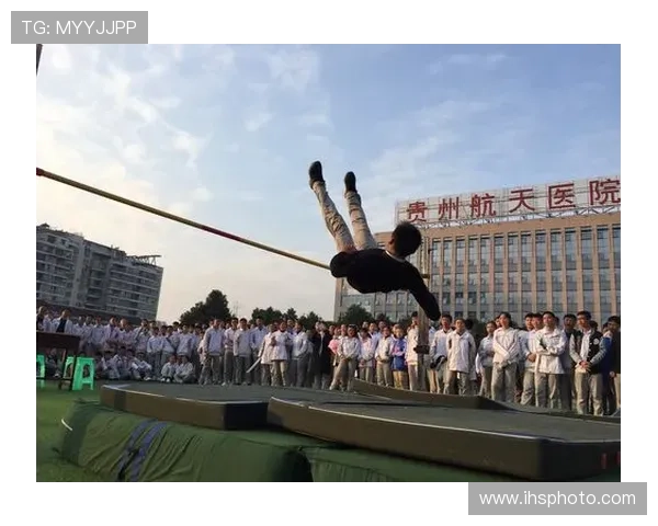 尊龙凯发 人生就是在搏 官方网站介绍搏击精神如何激励年轻人勇敢面对人生挑战