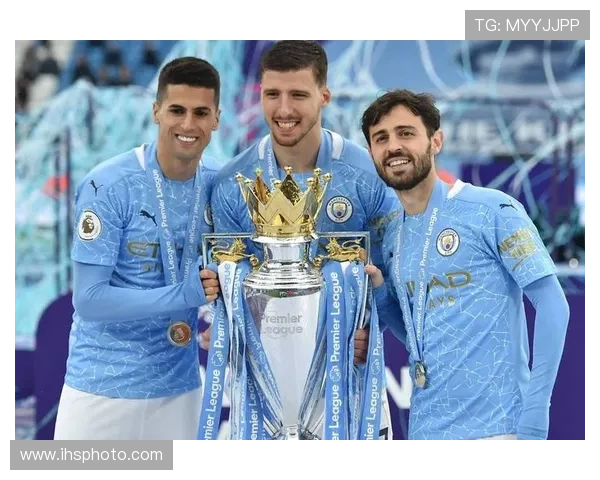 凯发体育曼城：曼城历史荣誉盘点与未来赛季展望分析